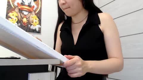 Snapshot of lily_litle chatting on 4, 12, 2024 Lily Litle online show from 4, 12, 2024
