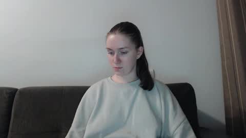 lily_love_x online show from 3, 12, 2024