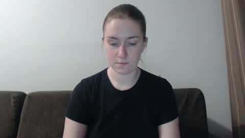 lily_love_x online show from 5, 12, 2024