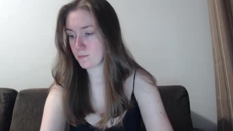 lily_love_x online show from 17, 12, 2024