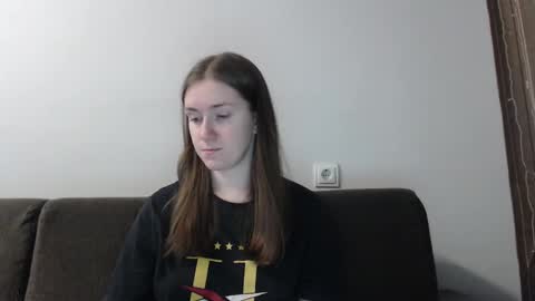 lily_love_x online show from 9, 1, 2025