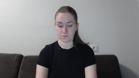 lily_love_x online show from 1, 2, 2025