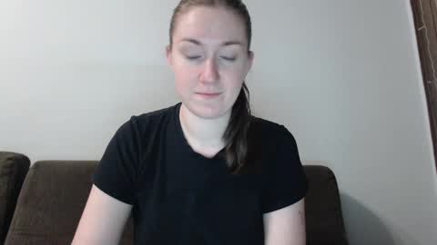 lily_love_x online show from 2, 2, 2025
