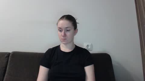 lily_love_x online show from 4, 2, 2025