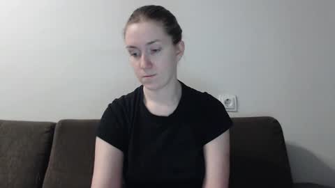 lily_love_x online show from 6, 2, 2025