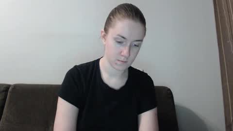 lily_love_x online show from 8, 2, 2025