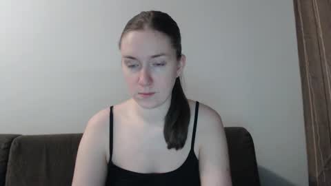 lily_love_x online show from 16, 2, 2025