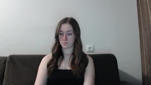 lily_love_x online show from 18, 2, 2025