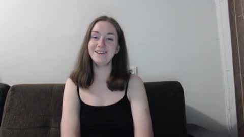 lily_love_x online show from 4, 10, 2025