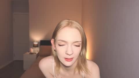 Snapshot of lily_moony chatting on 21, 3, 2026 Lily online show from 21, 3, 2026