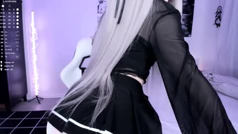 Lily online show from 10, 3, 2025