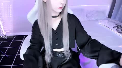 Lily online show from 9, 9, 2025