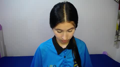 Lily Dumn online show from 20, 12, 2025