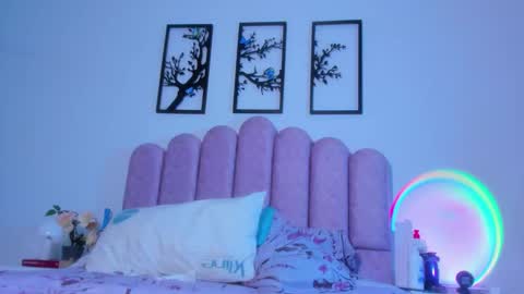 Lily online show from 28, 3, 2026