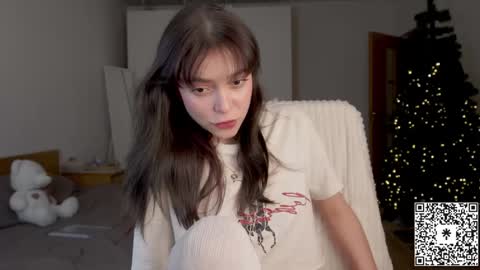 Snapshot of lilyewing_ chatting on 11, 12, 2024 Lily online show from 11, 12, 2024