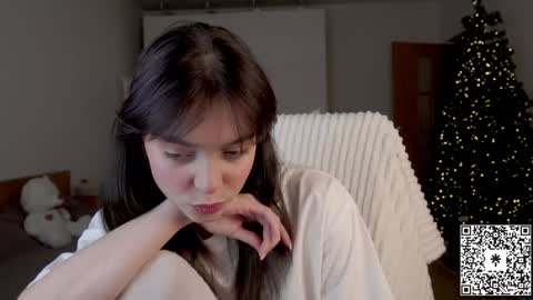 Snapshot of lilyewing_ chatting on 19, 12, 2024 Lily online show from 19, 12, 2024