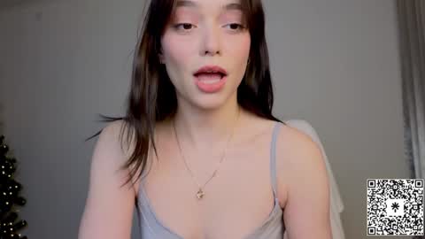 Snapshot of lilyewing_ chatting on 12, 1, 2025 Lily online show from 12, 1, 2025