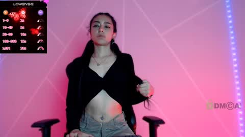 Liliana louise online show from 5, 3, 2025