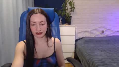 Lily online show from 5, 11, 2025