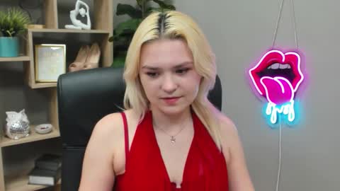 Lily online show from 8, 3, 2026