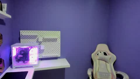 lilyth_7 online show from 28, 9, 2025