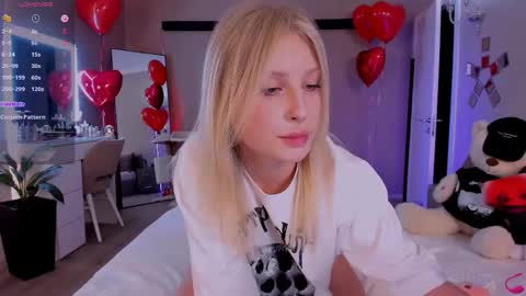 Lily online show from 14, 2, 2025