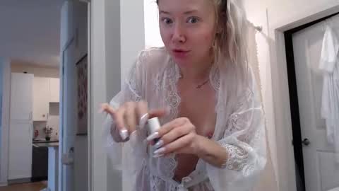 Lily Monroe online show from 14, 3, 2026