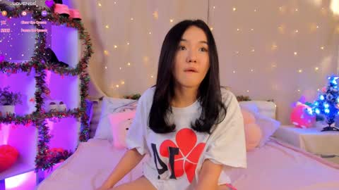 Lin Use menu to play with me  online show from 15, 12, 2024