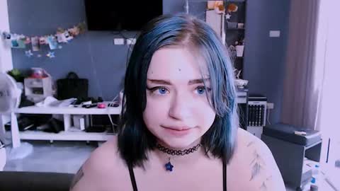 Snapshot of lina2d_tyan chatting on 16, 10, 2025 Lina2D tyan online show from 16, 10, 2025