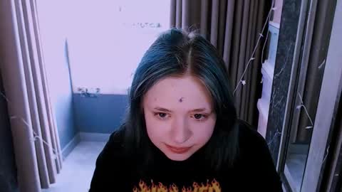 Snapshot of lina2d_tyan chatting on 19, 10, 2025 Lina2D tyan online show from 19, 10, 2025