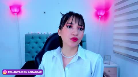  Lina Bedoya  online show from 28, 1, 2025