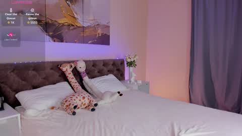 Lina blueeyed    GMT3 1100-1700 Mon Wed Thu Sat Sun online show from 22, 11, 2025