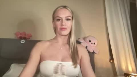 lina_frost online show from 14, 12, 2025