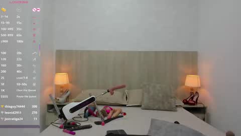 Snapshot of lina_garcia chatting on 8, 3, 2025   online show from 8, 3, 2025