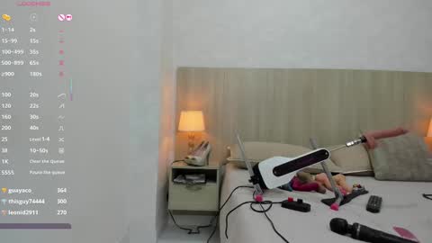 Snapshot of lina_garcia chatting on 8, 3, 2025   online show from 8, 3, 2025