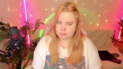 lina_linx online show from 20, 1, 2025