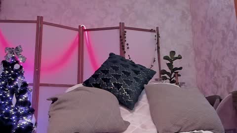 Snapshot of lina_n_kitty chatting on 25, 12, 2024 Lina - online show from 25, 12, 2024