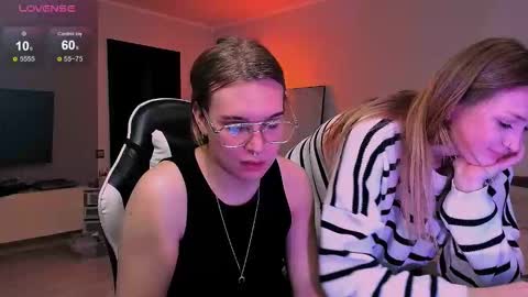 Snapshot of lina_nik chatting on 18, 10, 2025 lina_nik online show from 18, 10, 2025