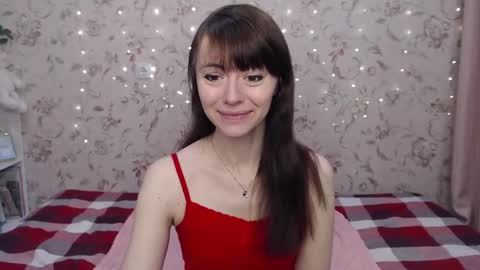 Lina Rouge online show from 1, 2, 2025