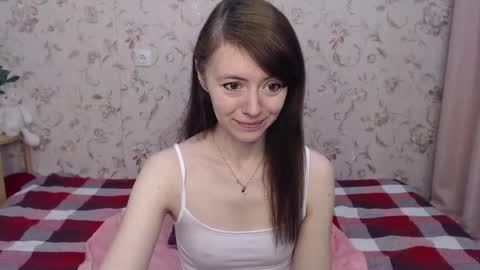 Lina Rouge online show from 5, 2, 2025