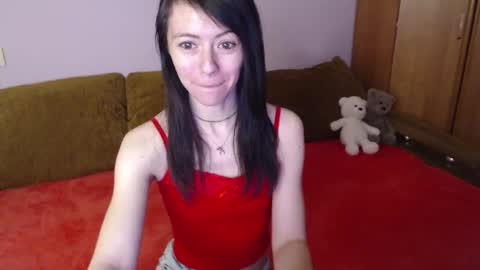 Lina Rouge online show from 4, 3, 2026