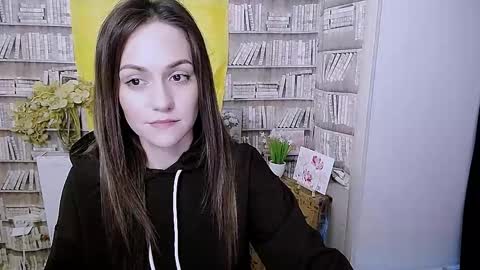 Lina online show from 13, 10, 2025