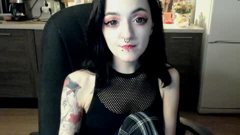 Snapshot of lina_tyaan chatting on 31, 12, 2024 Lina 3 1715622743 online show from 31, 12, 2024