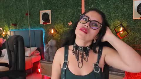 Lina  online show from 6, 3, 2026