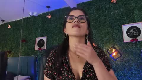 Lina  online show from 18, 3, 2026