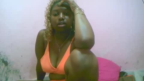 linah1123 online show from 25, 11, 2025