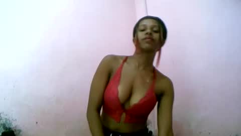 Snapshot of linah1123 chatting on 11, 3, 2026 linah1123 online show from 11, 3, 2026