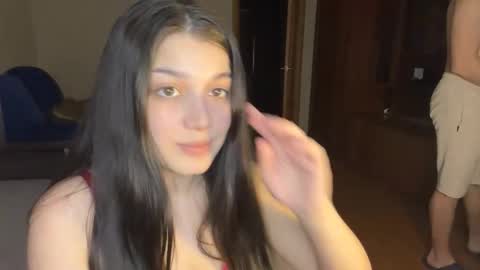 Snapshot of linamurrrr chatting on 18, 10, 2025 Nicolas and Lina online show from 18, 10, 2025