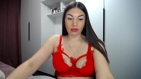 Snapshot of linasparks chatting on 10, 12, 2024 Lina Sparks online show from 10, 12, 2024