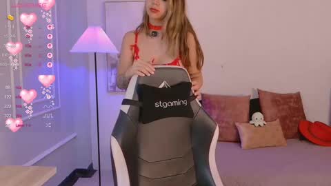 linda_caroline online show from 7, 10, 2025